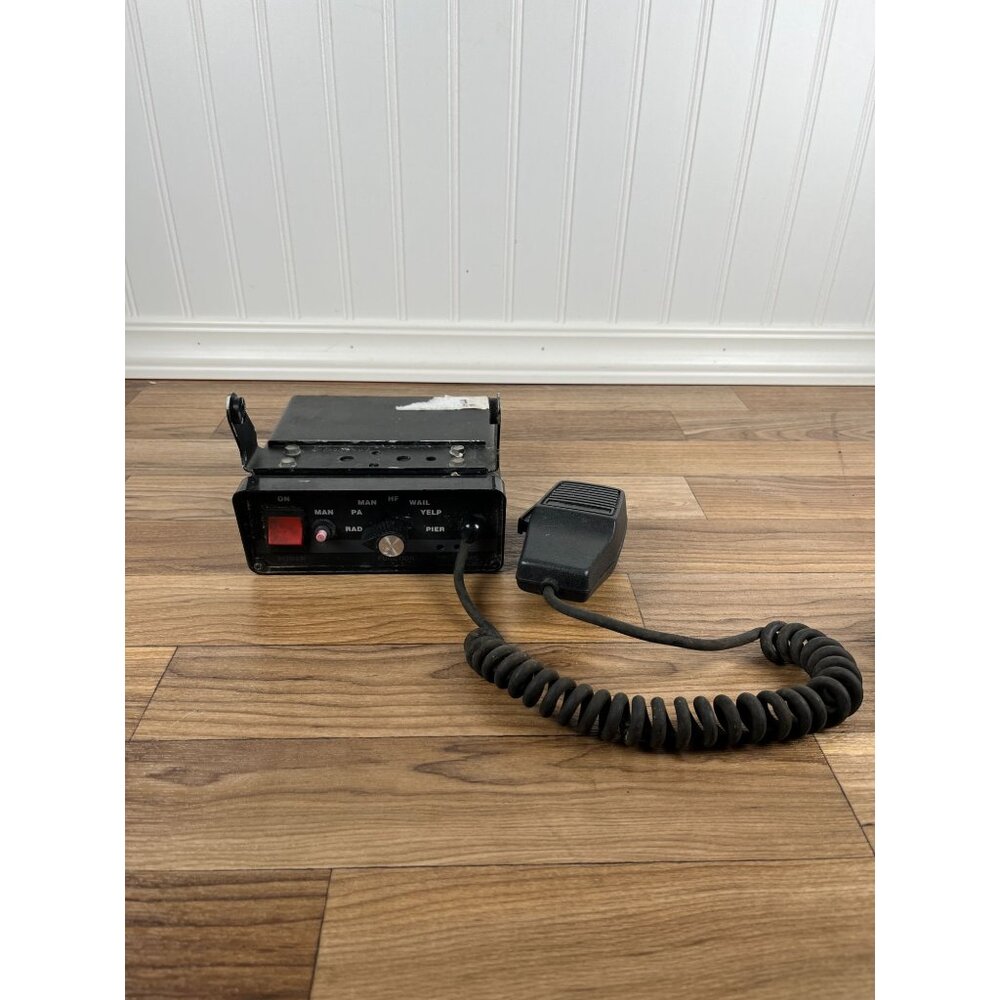 Whelen Model: 295HF100 w/Microphone - Made in USA